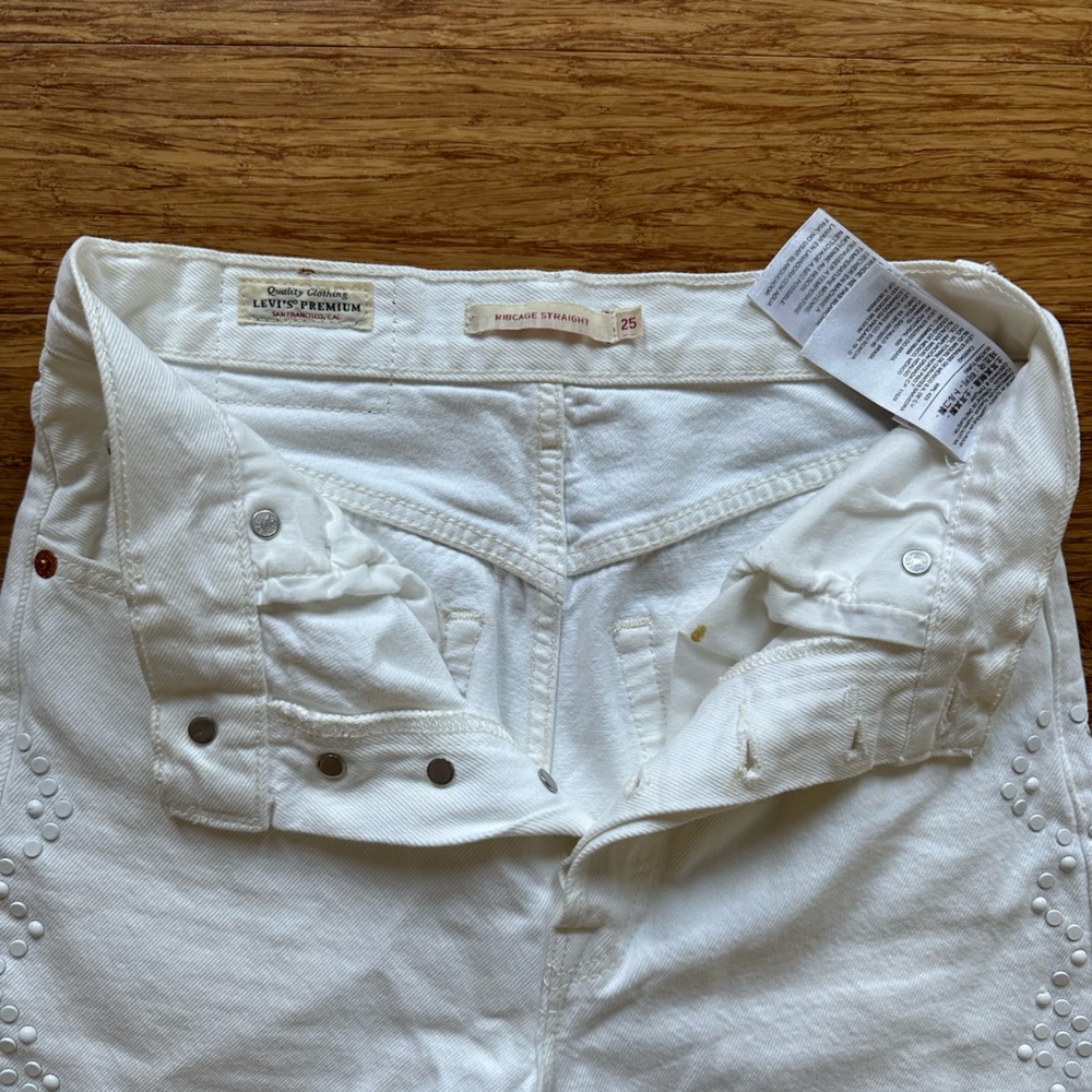 Levi's White straight leg Jeans - Picture 6 of 8